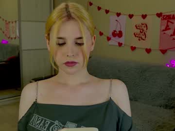 Cam for your_sissy_doll