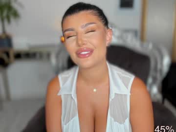 Cam for moniqueeass