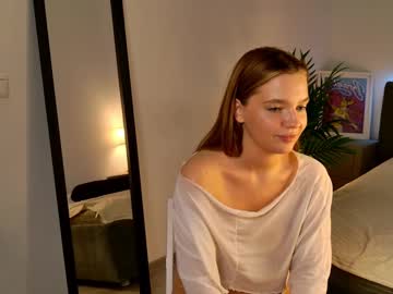 Cam for blonde_n_law