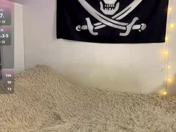 Cam for alluring_vibes_69