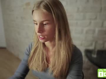 Cam for roxxxie_reid