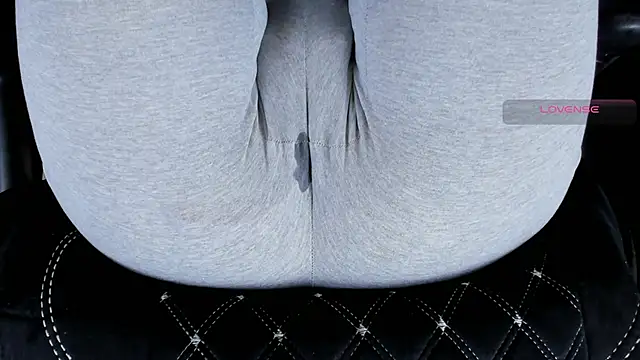 Stripchat Sex Cam for Cameltoe_squirt_inPants