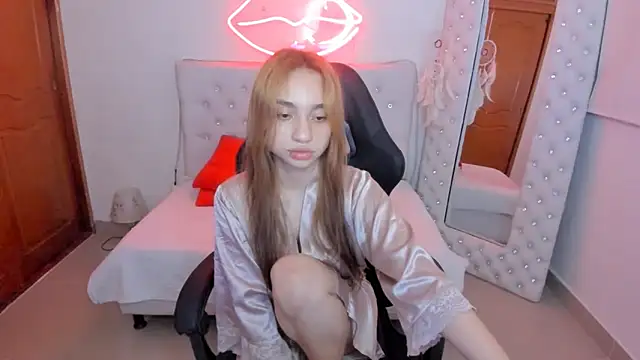 Stripchat Sex Cam for Emily__Cortes