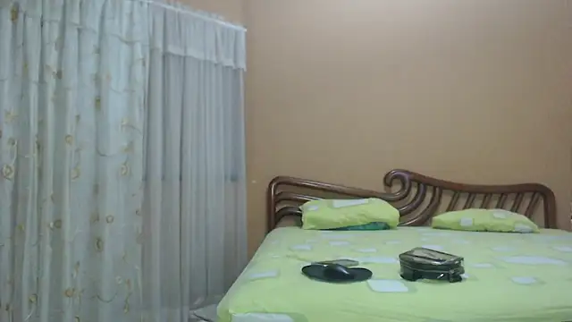Stripchat Sex Cam for moon_cat85