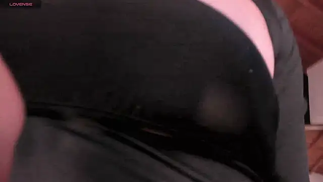 Stripchat Sex Cam for ValerySimmons