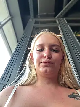 Stripchat Sex Cam for Milkyy_wway