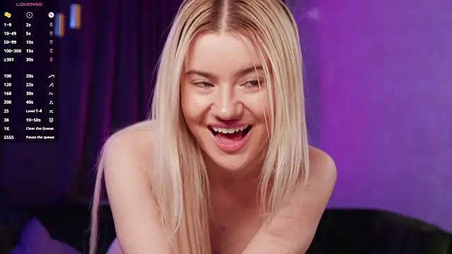 Stripchat Sex Cam for CutiePie69__
