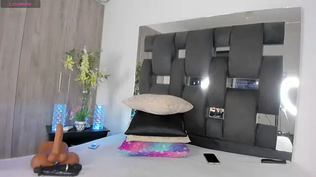 Stripchat Sex Cam for tanyyaa