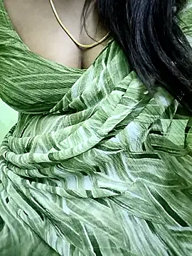 Stripchat Sex Cam for tamil_subha69