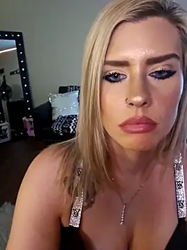 Stripchat Sex Cam for ellieconradxo