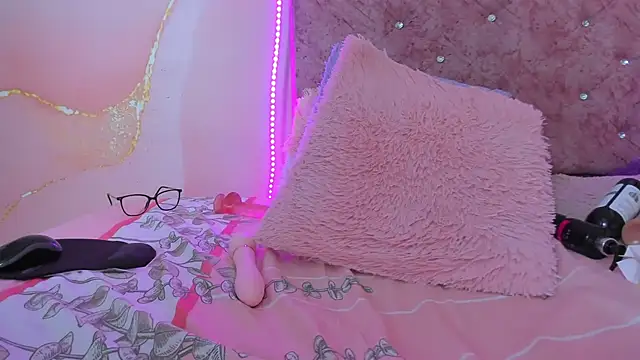 Stripchat Sex Cam for violet_taylor_