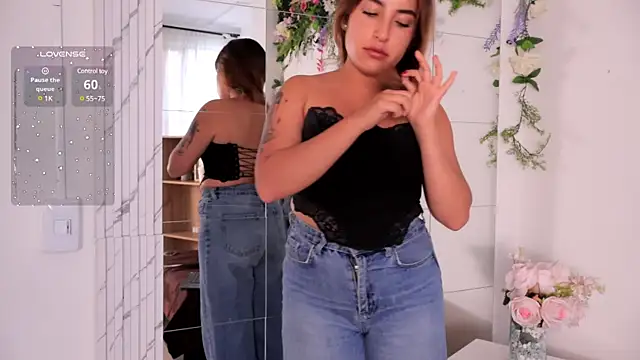 Stripchat Sex Cam for hooneyKitty