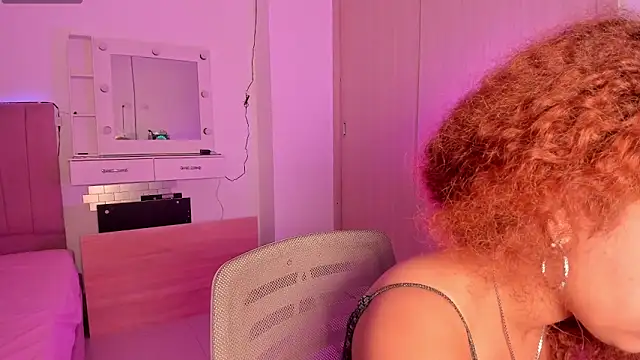 Stripchat Sex Cam for sally_rousse