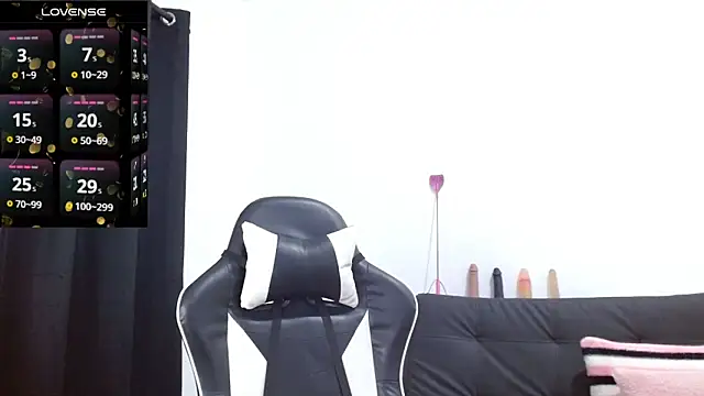 Stripchat Sex Cam for Kiara-Rider