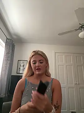 Stripchat Sex Cam for KatieGrace