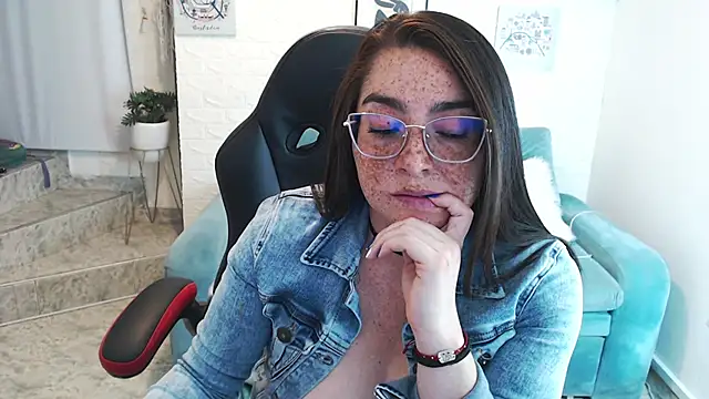 Stripchat Sex Cam for marieh_w