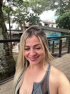 Stripchat Sex Cam for nicole_valencia_