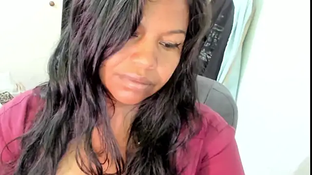 Stripchat Sex Cam for ebonylouissexyhot