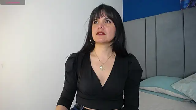 Stripchat Sex Cam for laura_hotties