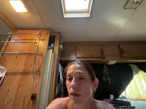 Stripchat Sex Cam for YoMomma-xoxo13