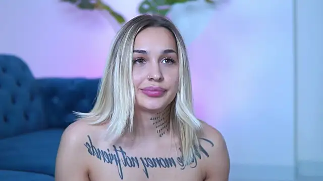 Stripchat Sex Cam for Ammylicious_Doll