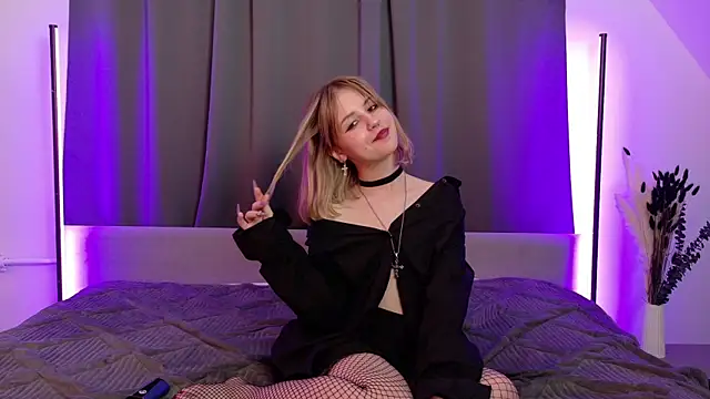Stripchat Sex Cam for LiyaLuna