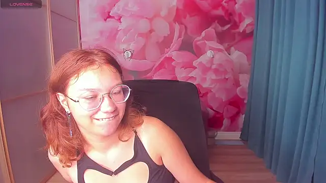 Stripchat Sex Cam for AngelinaLow