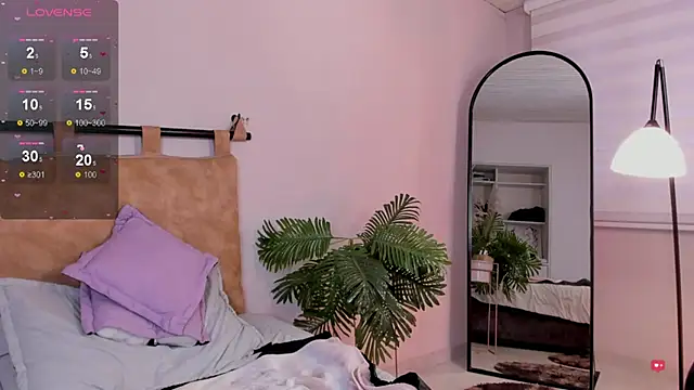 Stripchat Sex Cam for Savannah_Cameron