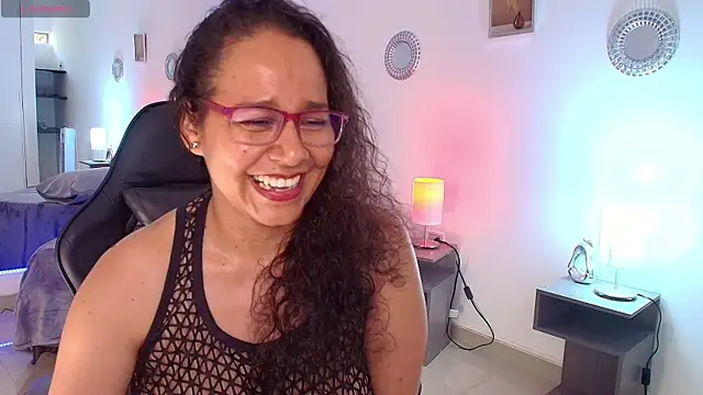 Stripchat Sex Cam for emily_water01