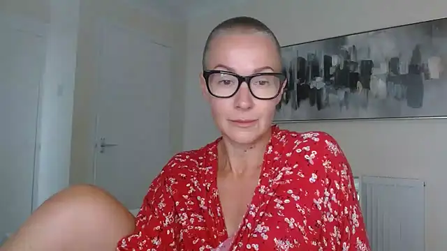 Stripchat Sex Cam for ELEGANT-ARIA36