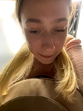 Stripchat Sex Cam for Lia__Love