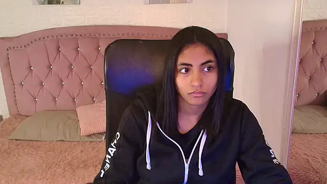 Stripchat Sex Cam for shaneelle