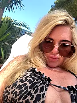 Stripchat Sex Cam for TheCumSlutBarbie