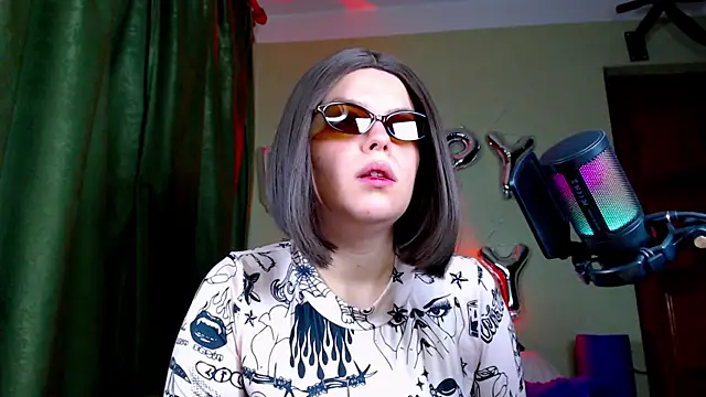 Stripchat Sex Cam for lucywmiller_
