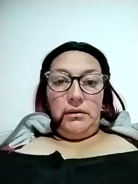 Stripchat Sex Cam for saraqueen__