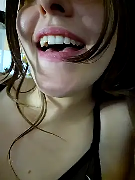 Stripchat Sex Cam for BelleFelicitas