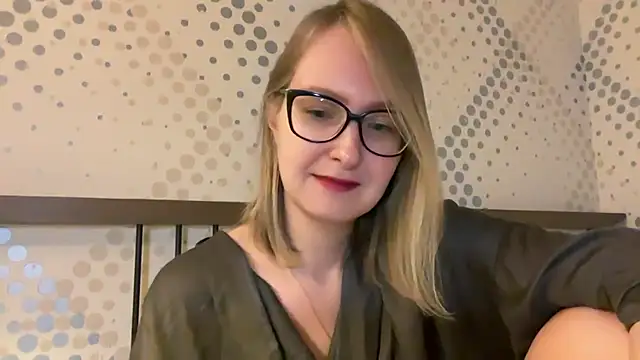 Stripchat Sex Cam for KiraxFate