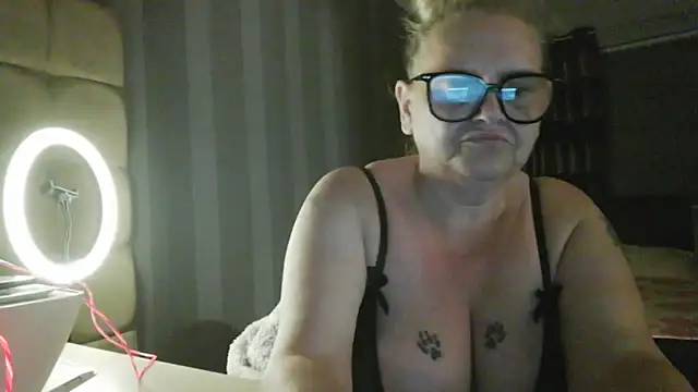 Stripchat Sex Cam for Nawty-Blonde-Nymph