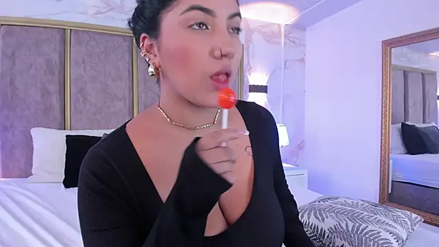 Stripchat Sex Cam for PaulinaDuarte
