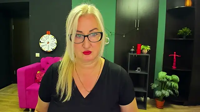 Stripchat Sex Cam for ChristyBrooks