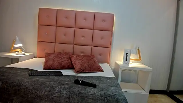 Stripchat Sex Cam for lhiamfit