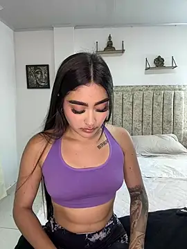 Stripchat Sex Cam for EmiilyEvans_