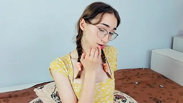 Stripchat Sex Cam for PollyBeev