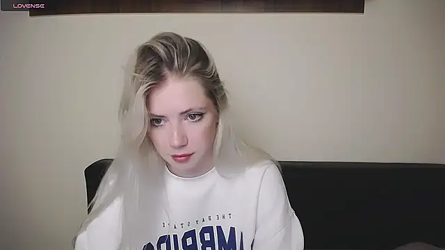 Stripchat Sex Cam for AliceHotty_